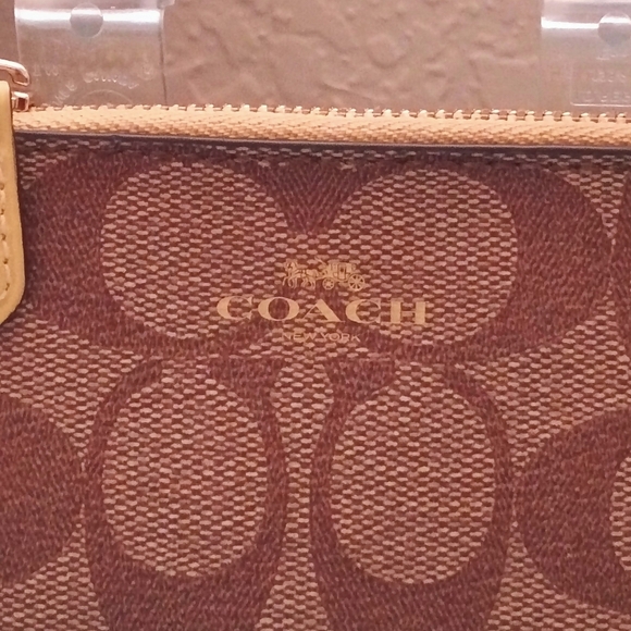 SOLD Coach F10607 Mini Skinny ID Case Wallet Buttercup Yellow Signature Tan - Picture 3 of 8